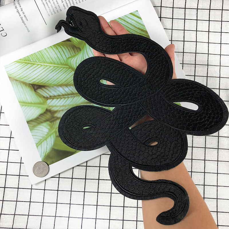 Embroidery Alpha - 1 шт., нашивка с вышивкой «Черная
