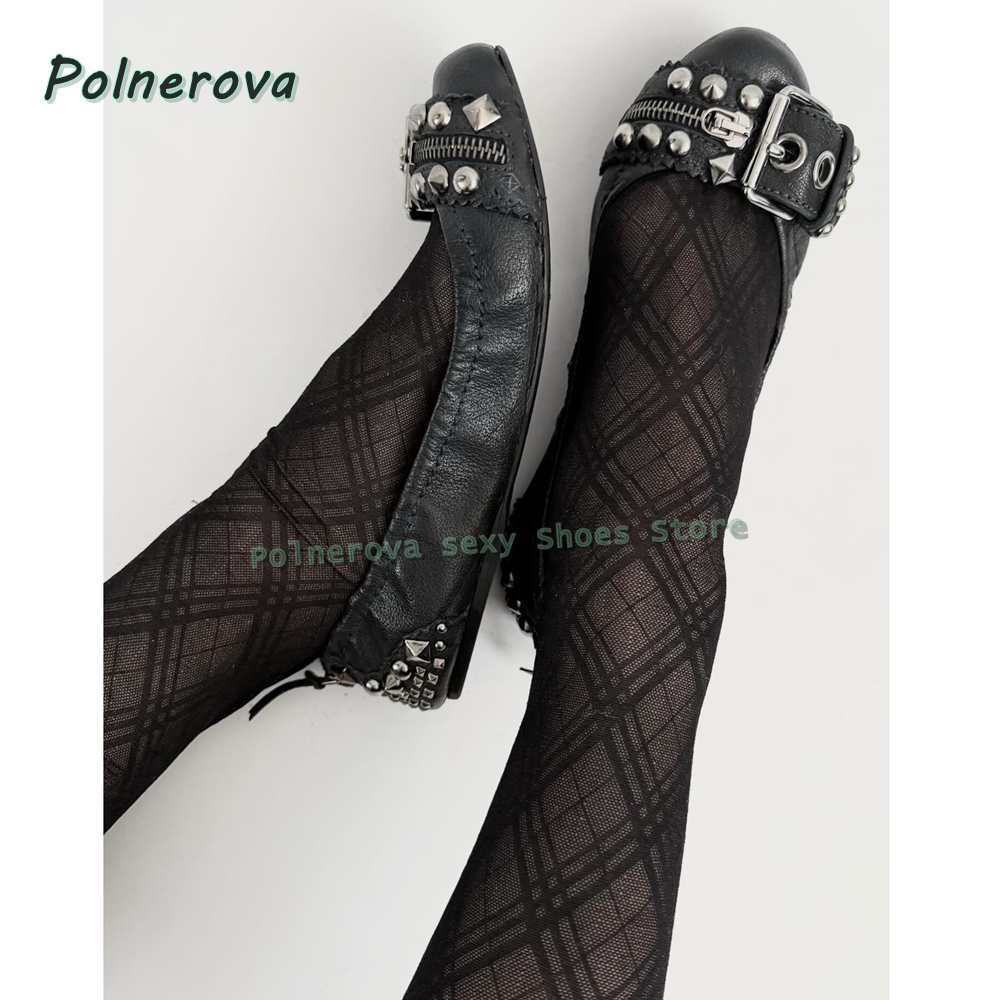 Embroidery Flat Shoes - Туфли Мэри Джейн с заклепками и