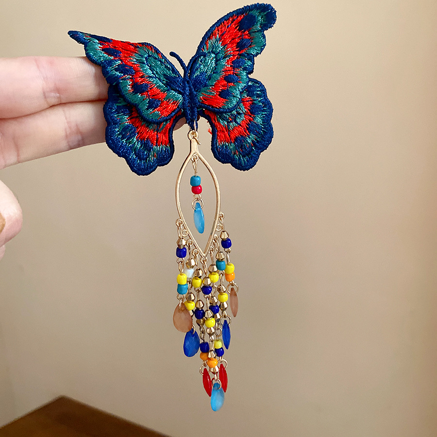 Новые заколки для волос в кита – обзор и цена Embroidery Charm
