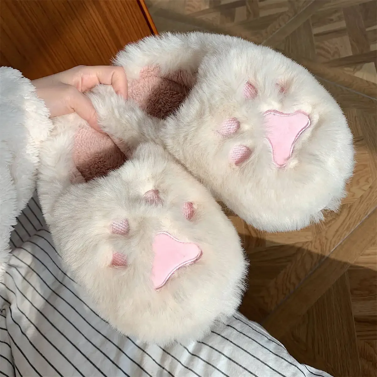 Женские пушистые меховые плюше – обзор и цена Embroidery Xmas