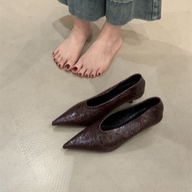 Осень 2023, новые туфли на пло – обзор и цена Embroidery Flat Shoes