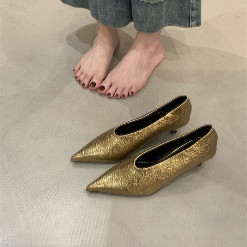 Осень 2023, новые туфли на пло – обзор и цена Embroidery Flat Shoes