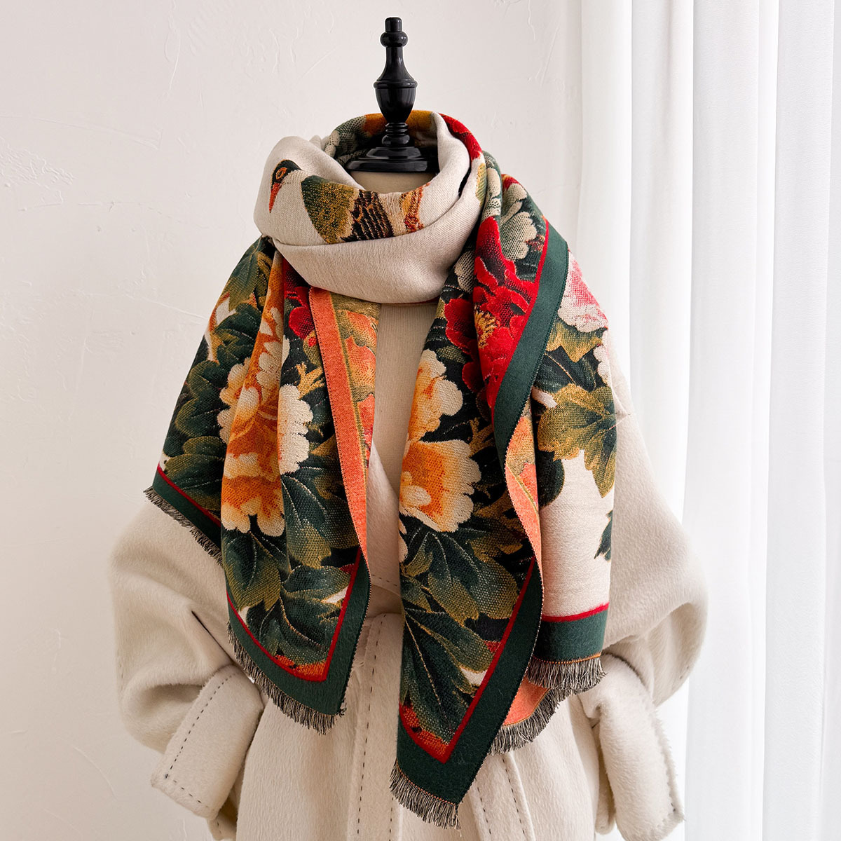 Новый китайский шарф-палантин  – обзор и цена Embroidery Shawl