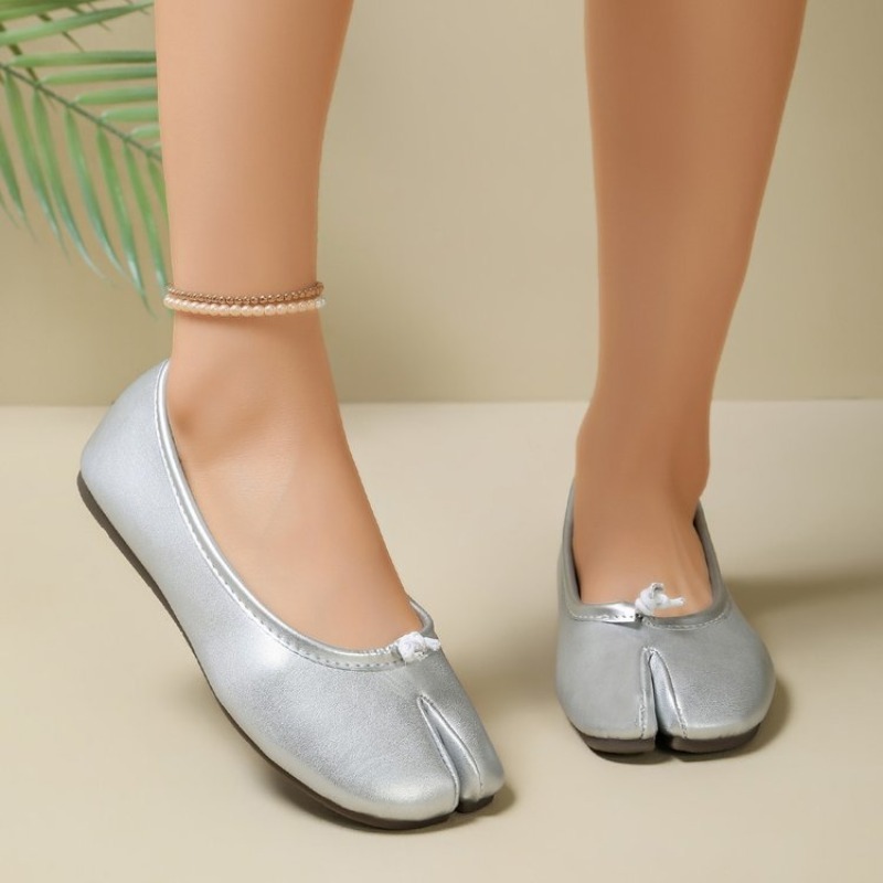 Женские балетки с раздвоенным  – обзор и цена Embroidery Flat Shoes