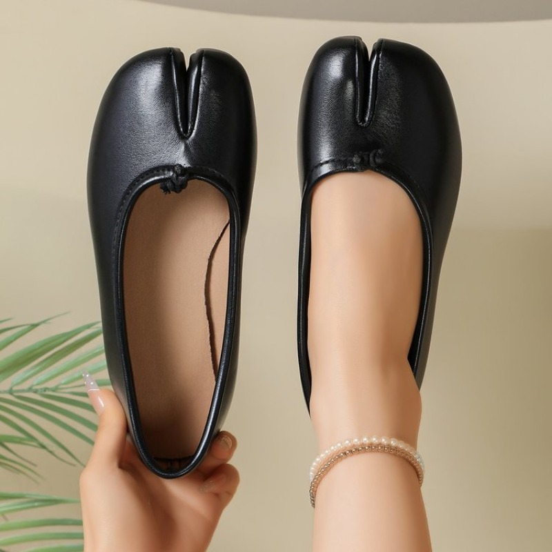 Женские балетки с раздвоенным  – обзор и цена Embroidery Flat Shoes
