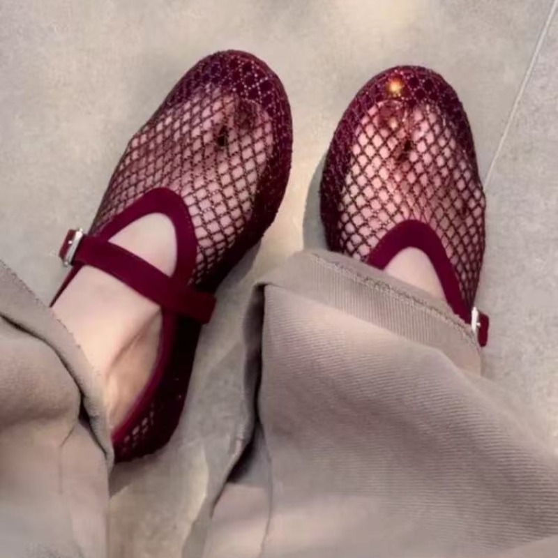 Женские туфли-мэри-джейн с пол – обзор и цена Embroidery Flat Shoes